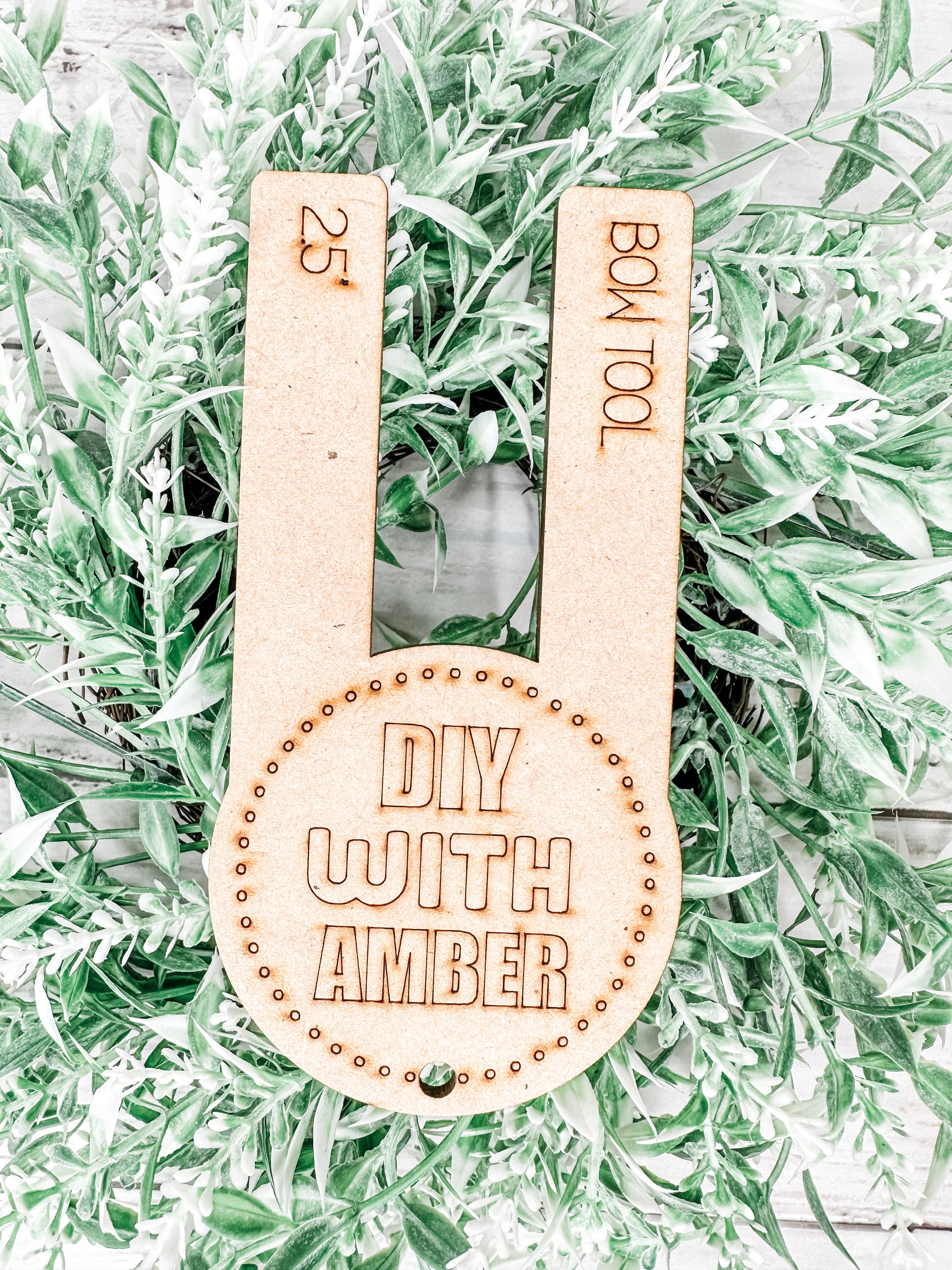 DIY with Amber Bundle 2 Bow Maker Tools