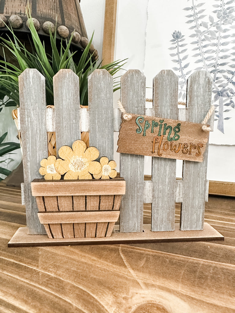Spring Fence Crafts Interchangeable Fence DIY Craft Kit – The Makers Map - DIY with Amber