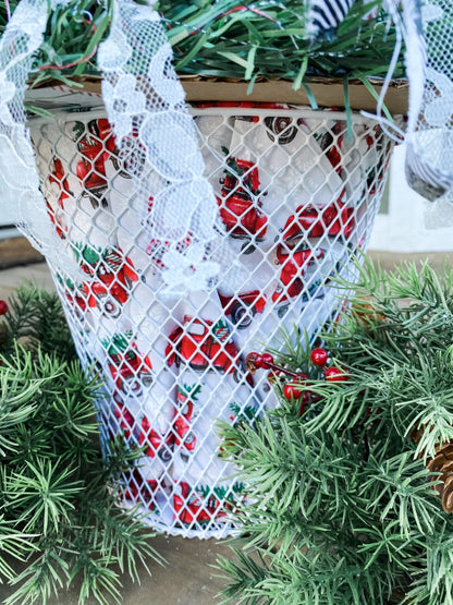 Tutorial: Tomato Cage Christmas Trees
