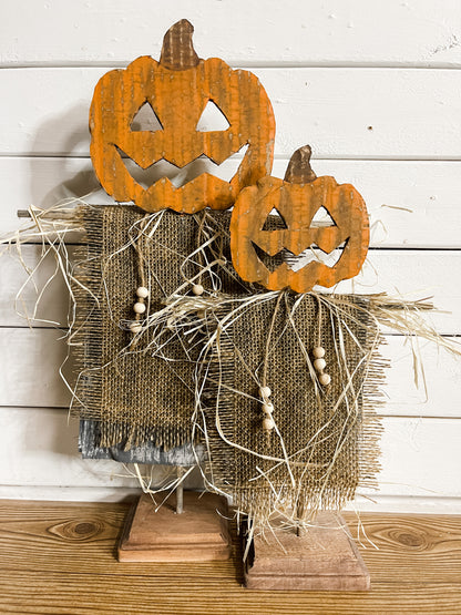Tutorial: Jack-O-Lantern Scarecrows